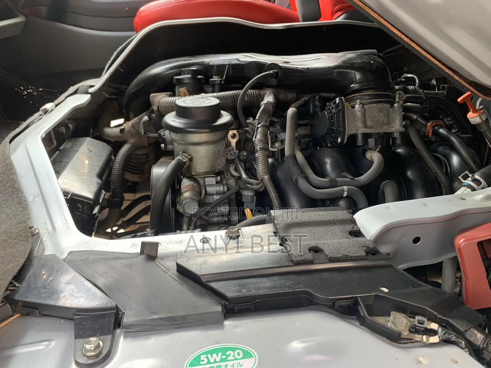 Toyota HiAce 2010 Silver