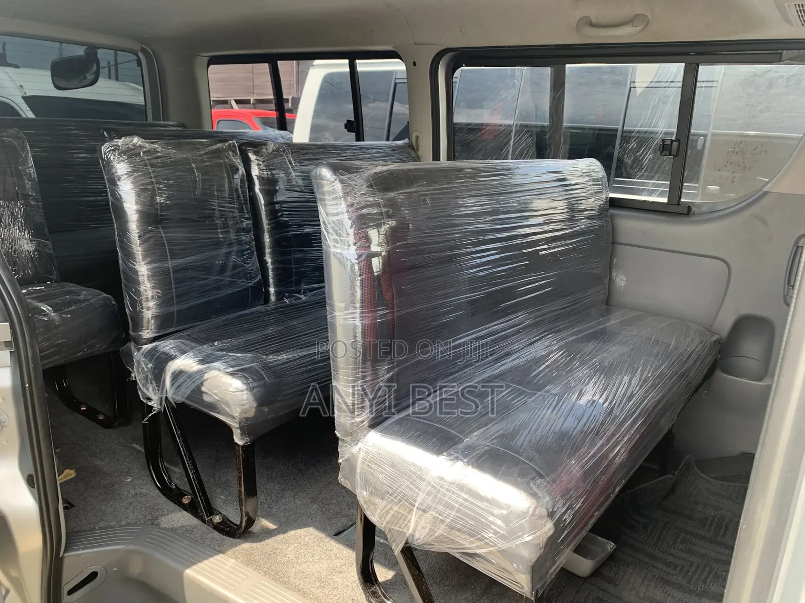 Toyota HiAce 2010 Silver