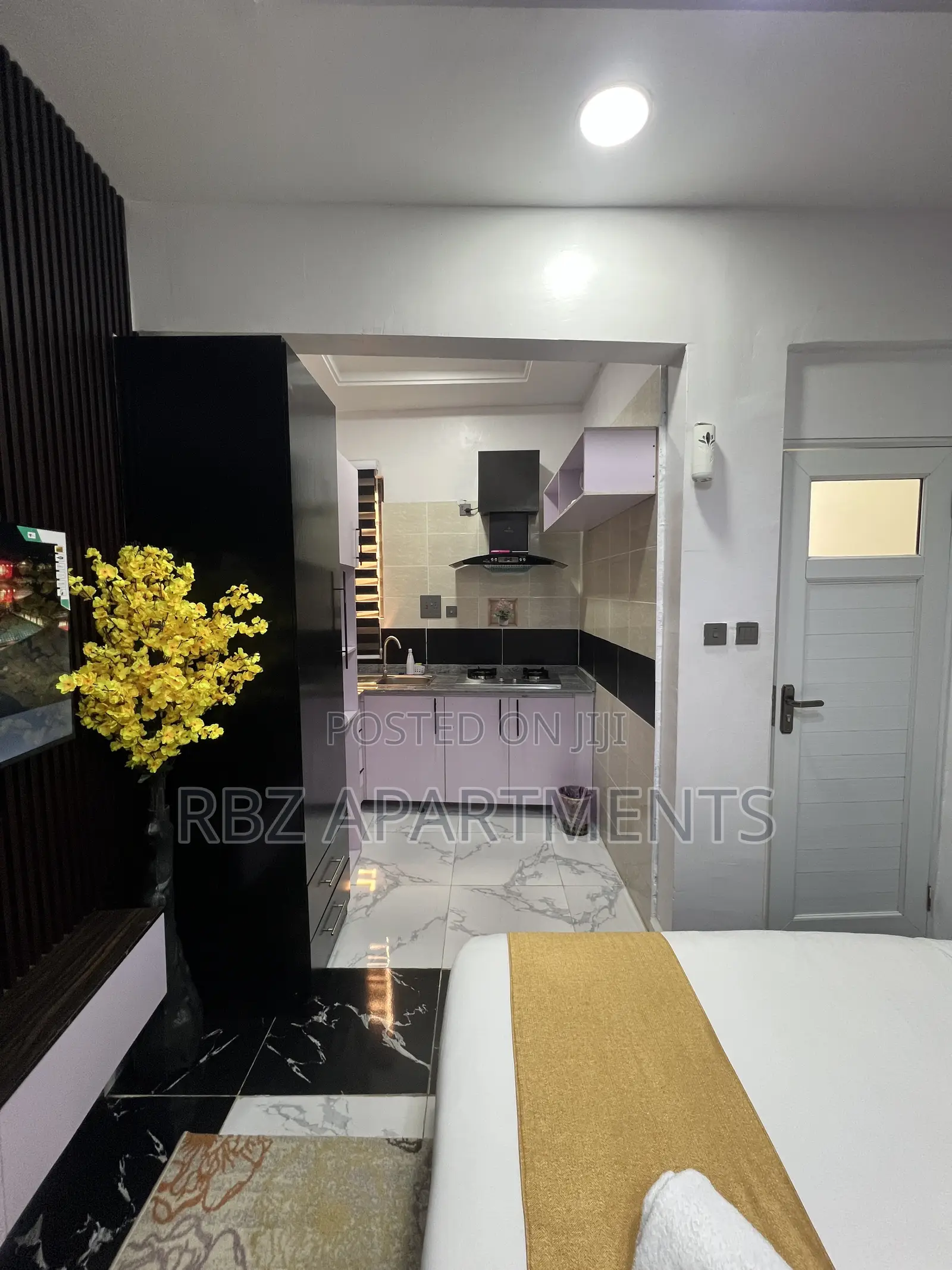Studio Serviced Apartment