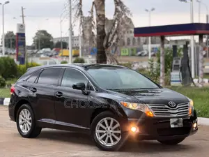 Toyota Venza LE 2011 Black
