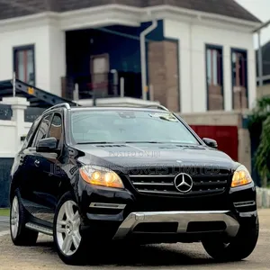 Mercedes-Benz M Class ML350 4dr SUV (3.5L 6cyl 7A) 2015 Black
