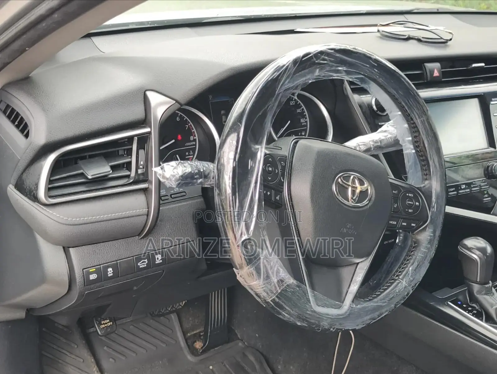 Toyota Camry SE (2.5L 4cyl 8A) 2019 Silver