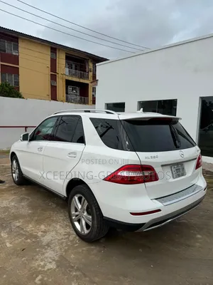 Mercedes-Benz M Class ML350 4MATIC 4dr SUV AWD (3.5L 6cyl 7A) 2014