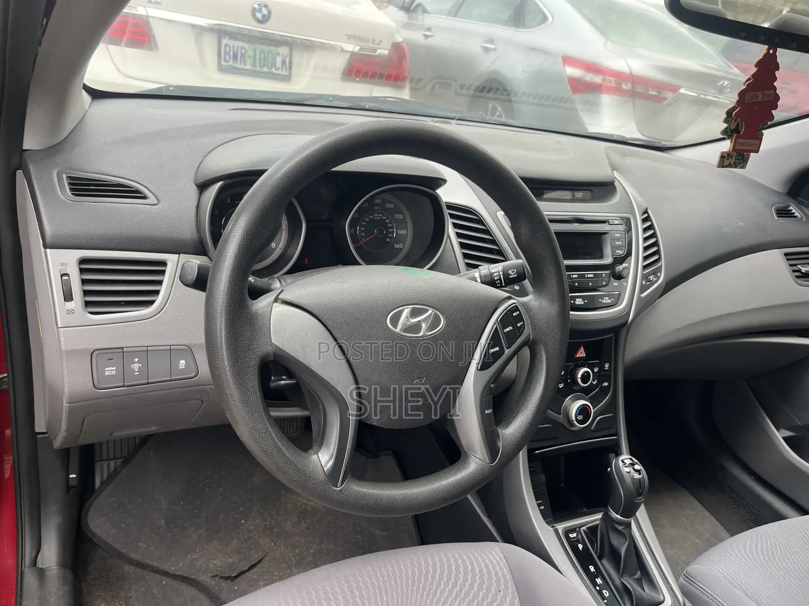 Hyundai Elantra 2015 Red