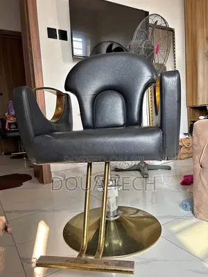 Barbing Chair