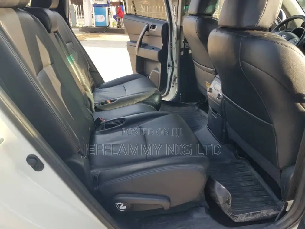 Toyota Highlander 2009 White