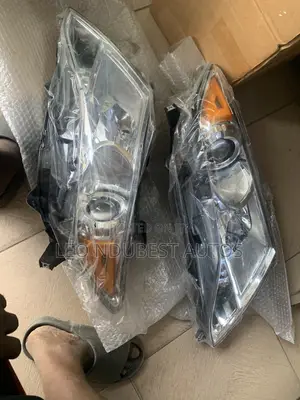 Toyota Venza Head Lamp Available Now