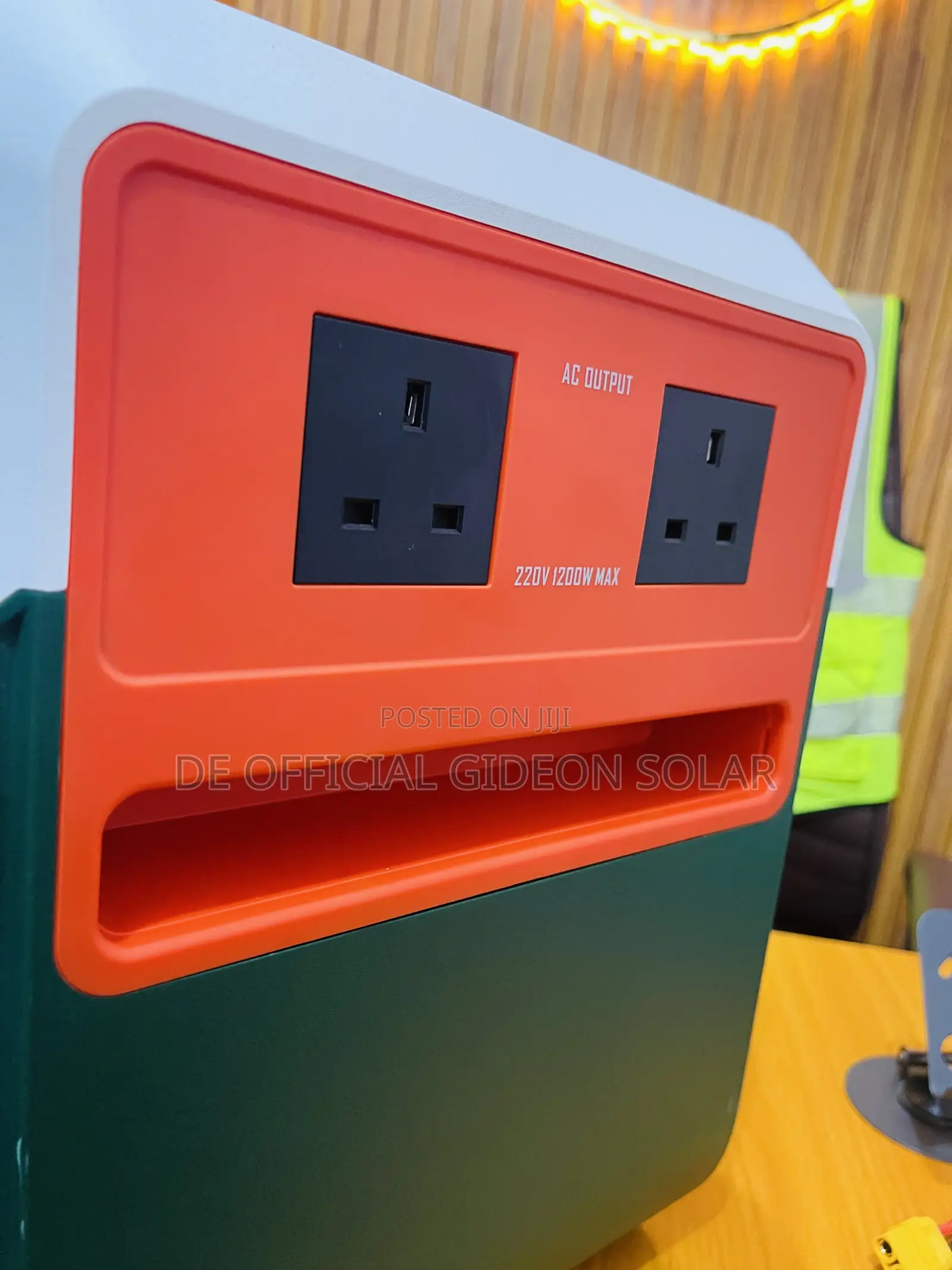 3.6kwh Cola Portable Solar Generator