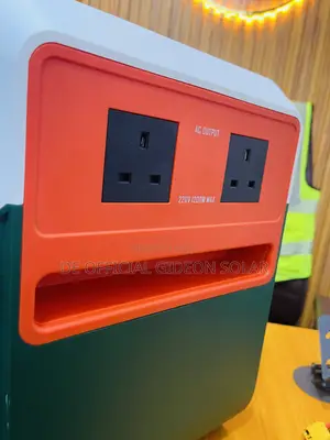 3.6kwh Cola Portable Solar Generator
