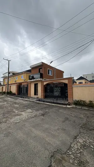 4bdrm Duplex in Ibadan for sale