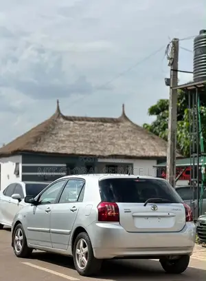 Toyota Corolla 2004 Silver