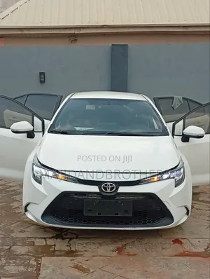 Toyota Corolla 2022 White