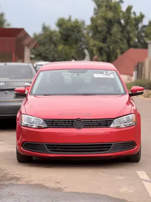 Volkswagen Jetta SE 2013 Red