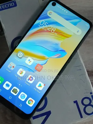 Tecno Camon 18i 128 GB Silver