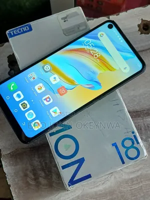 Tecno Camon 18i 128 GB Silver