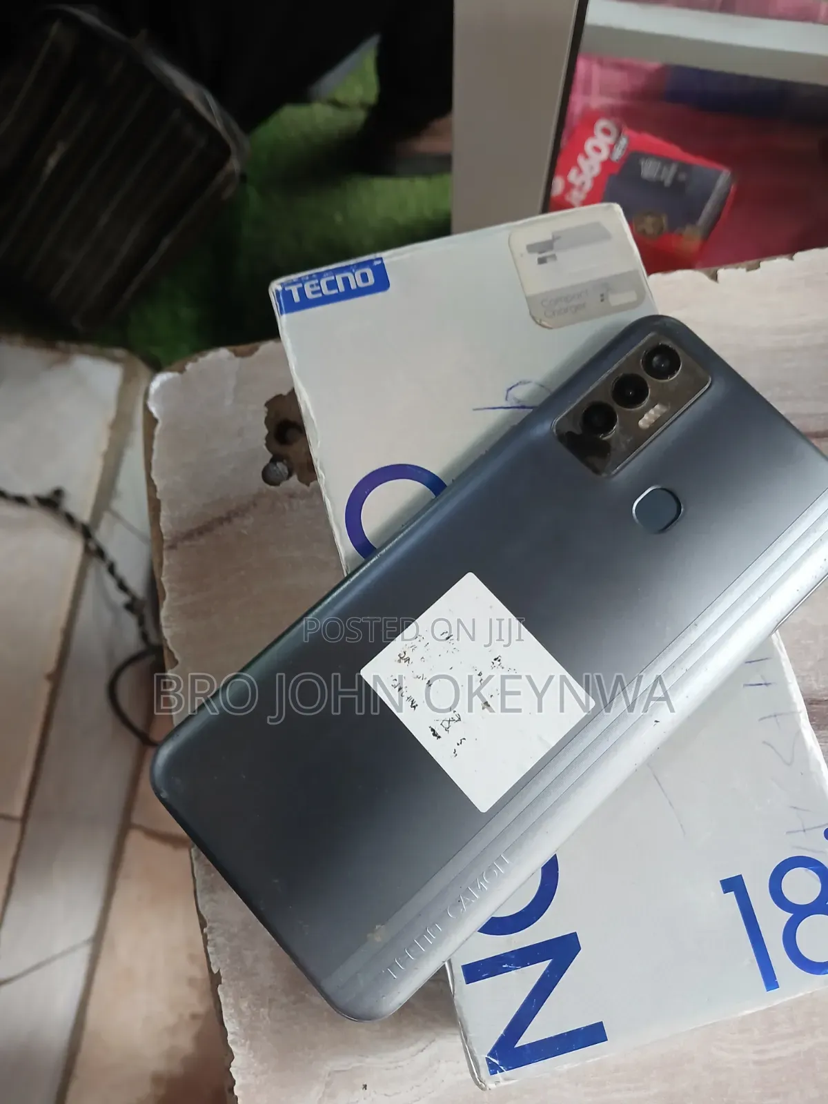 Tecno Camon 18i 128 GB Silver