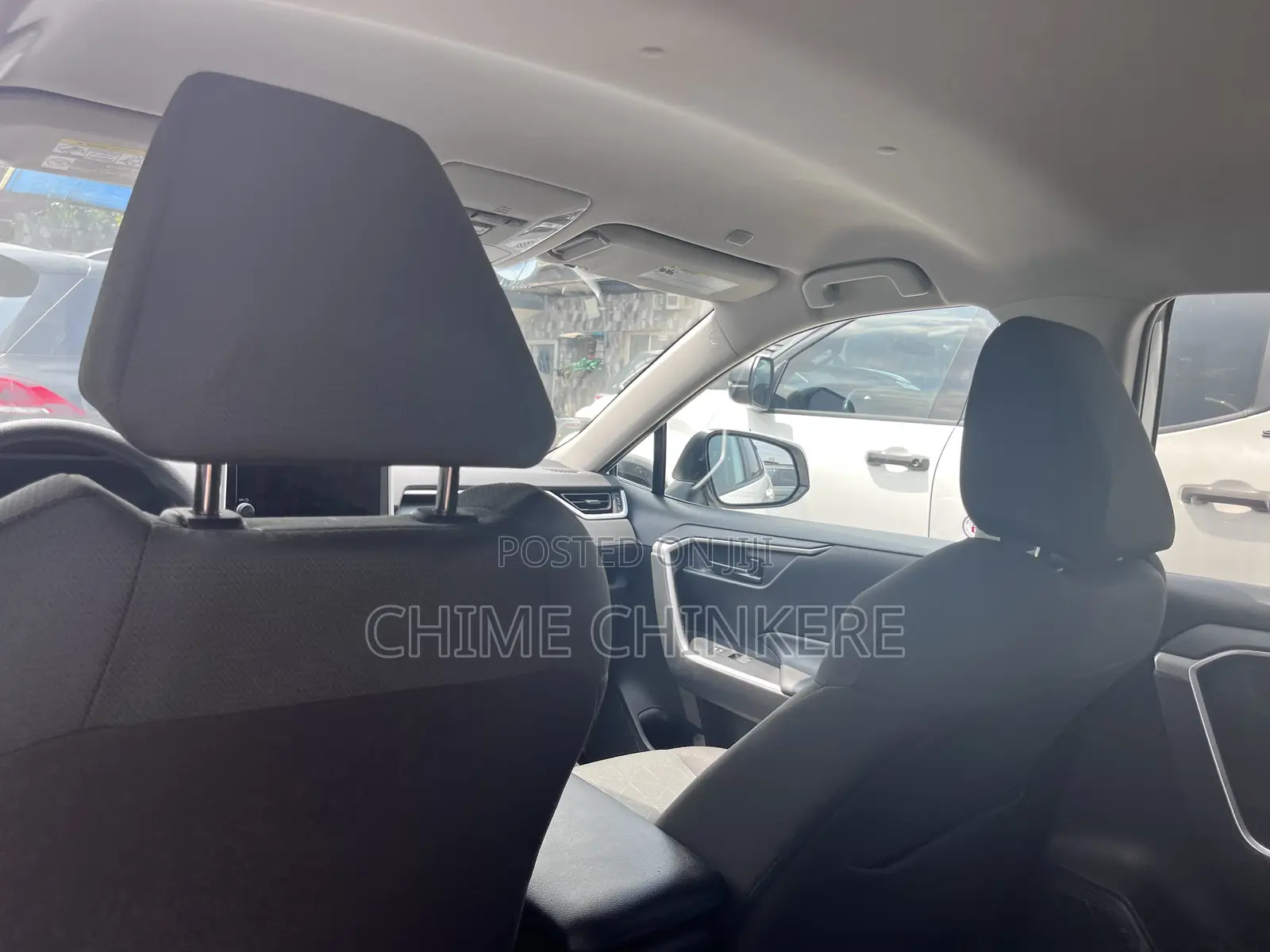 Toyota RAV4 LE 2025 White