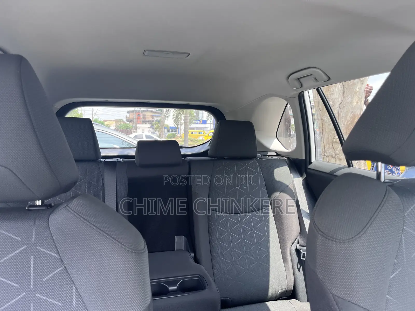 Toyota RAV4 LE 2025 White