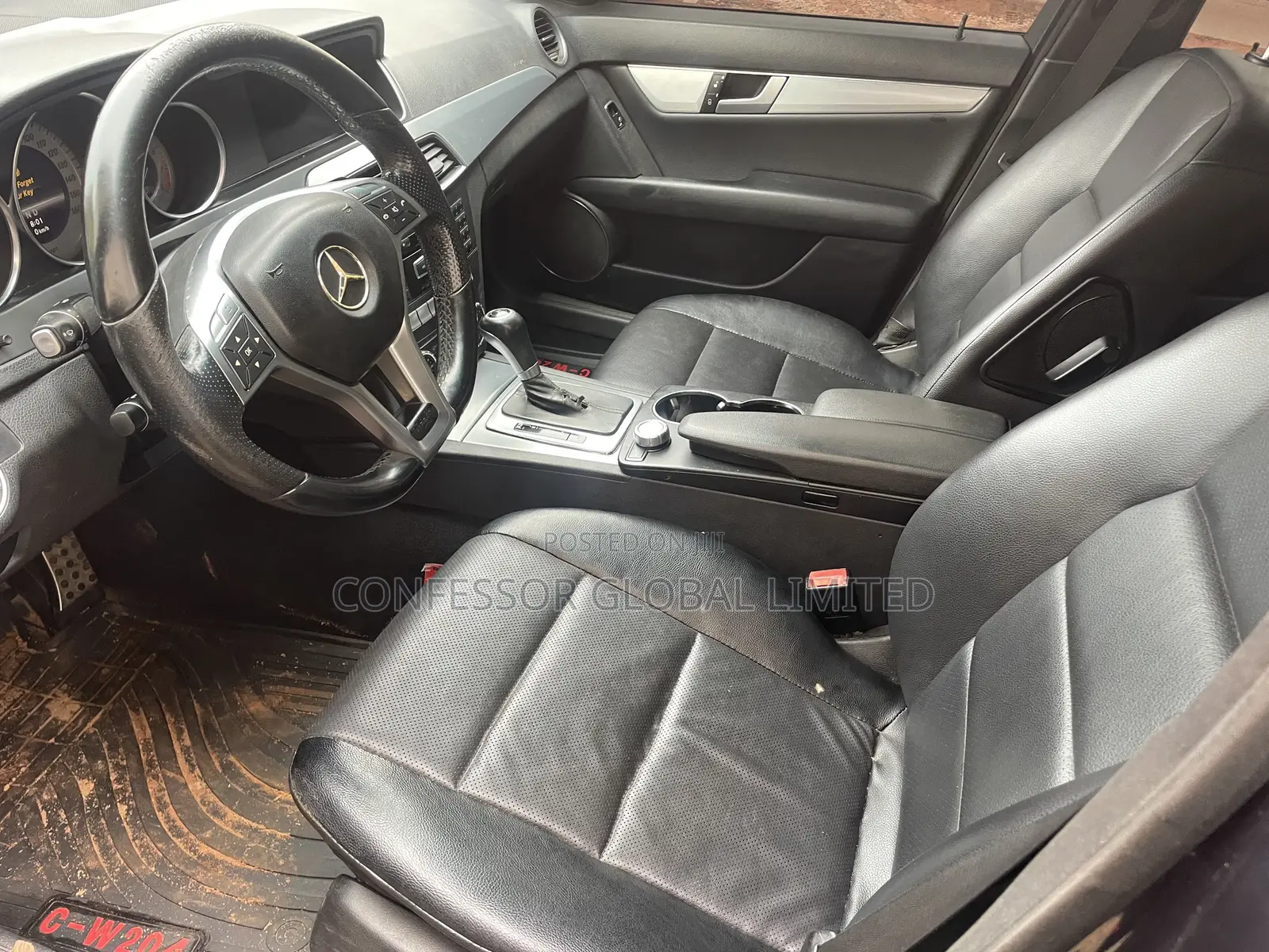 Mercedes-Benz C250 2012 Blue