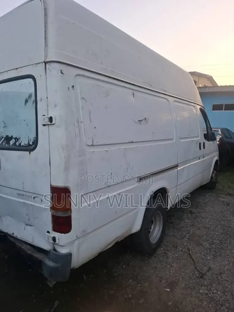 Ford Transit 1999 White