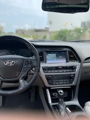 Hyundai Sonata Limited 4dr Sedan (2.4L 4cyl 6A) 2015 Gray