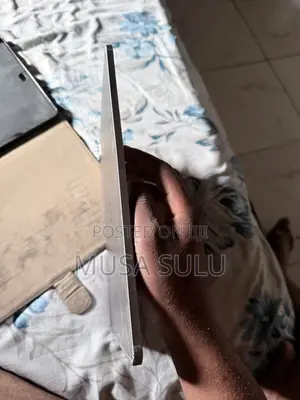 Apple iPad Pro 12.9 (2022) 256 GB Gray