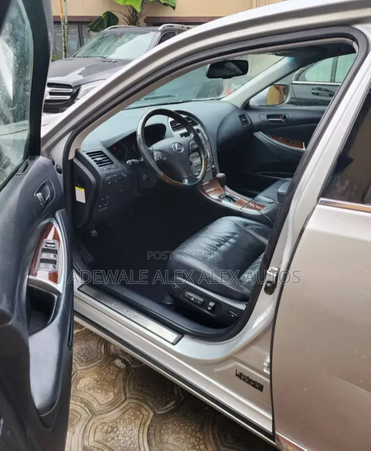 Lexus ES 2012 Silver
