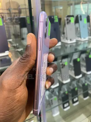 Apple iPhone 11 64 GB Purple
