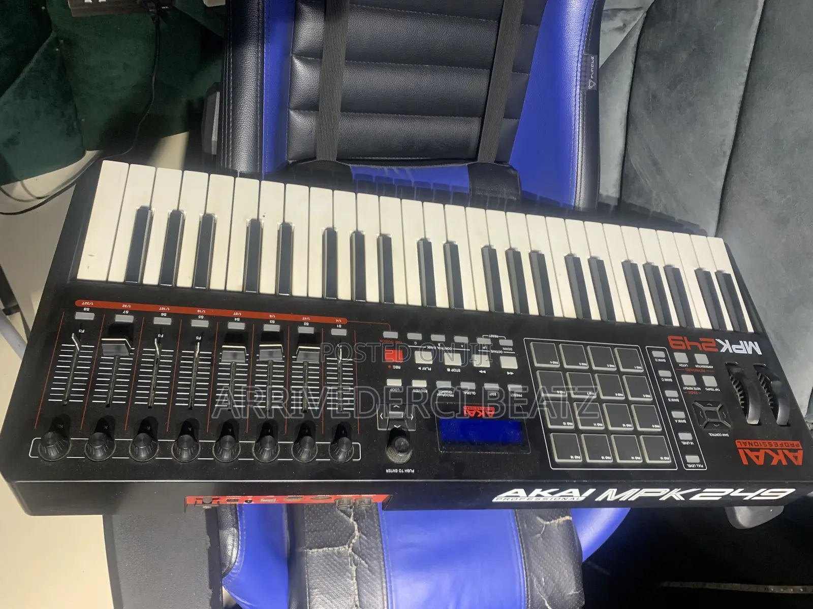 Akai Professional MPK249 49-Key USB MIDI Keyboard and Pad Controller