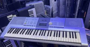 Direct UK Used Yamaha PSR-295 Touch-Sensitive Keyboard