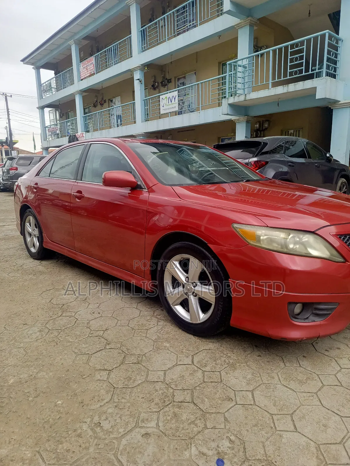 Toyota Camry 2011 Red