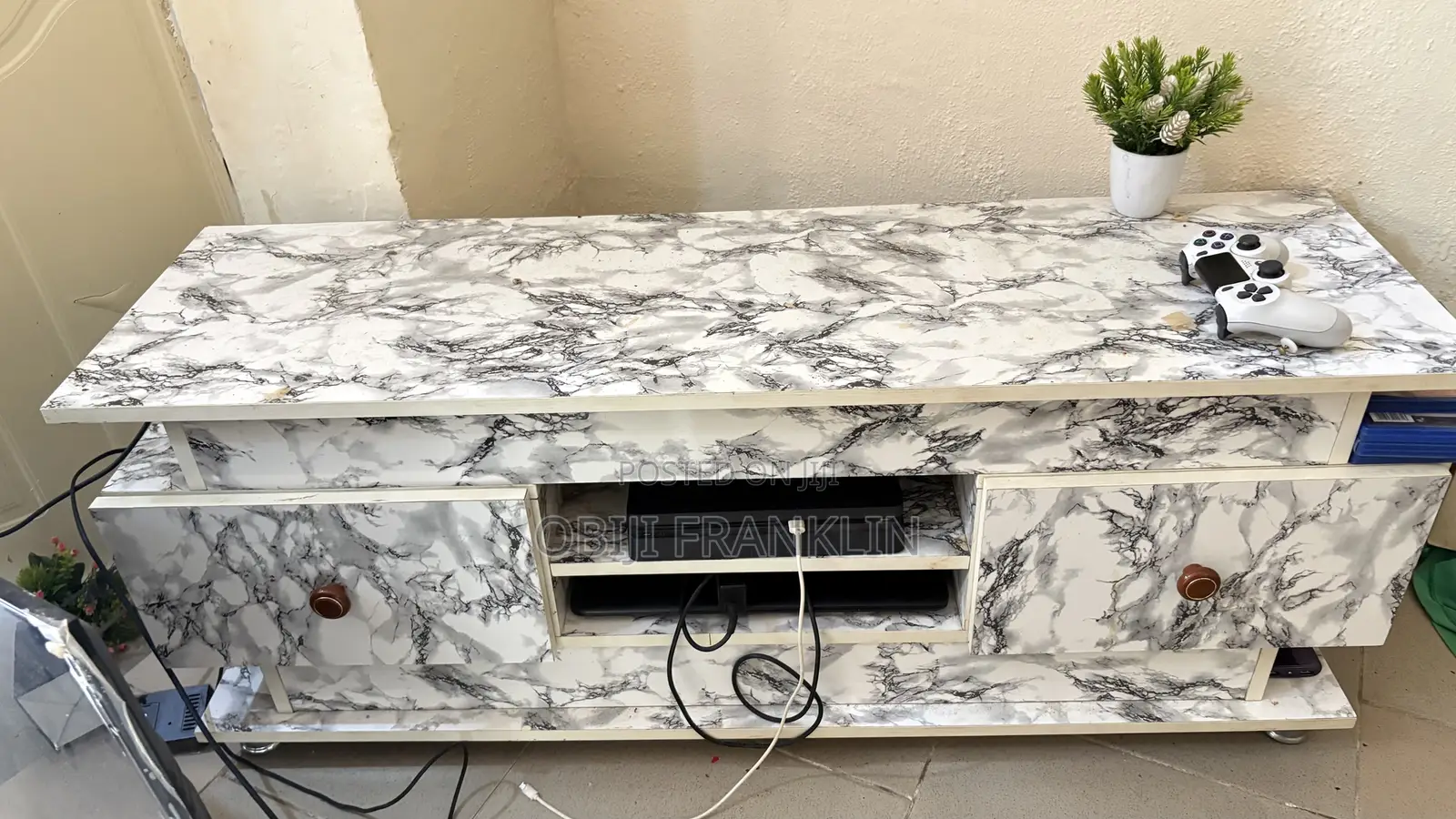 TV Stand/TV Console