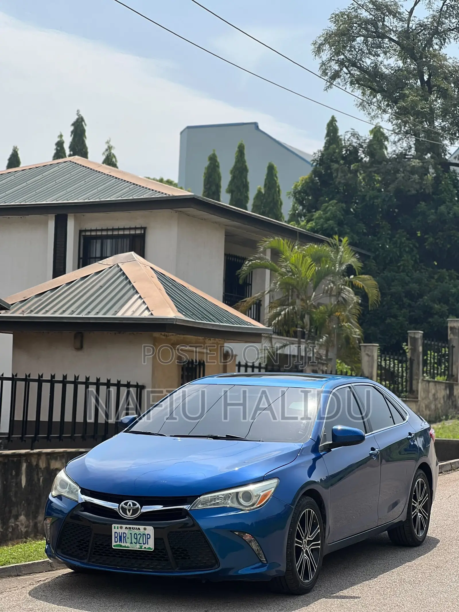 Toyota Camry 2016 Blue