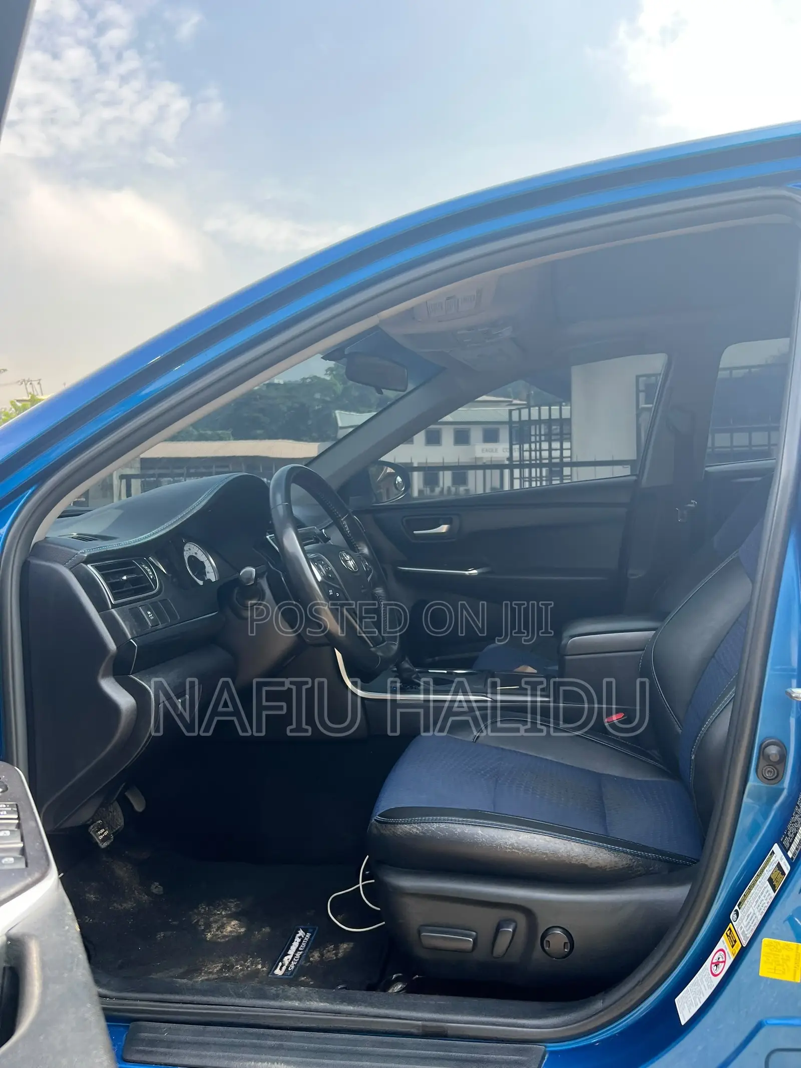 Toyota Camry 2016 Blue