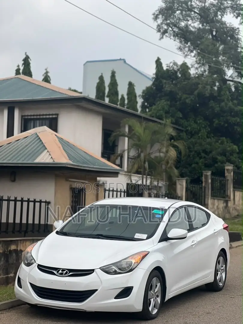 Hyundai Elantra 2013 White