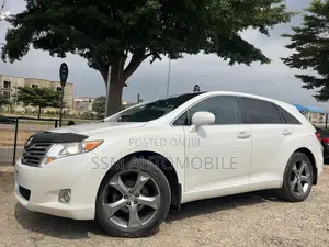 Toyota Venza V6 AWD 2011 White