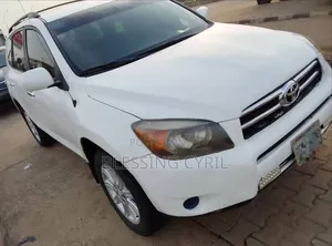 Toyota RAV4 2009 White