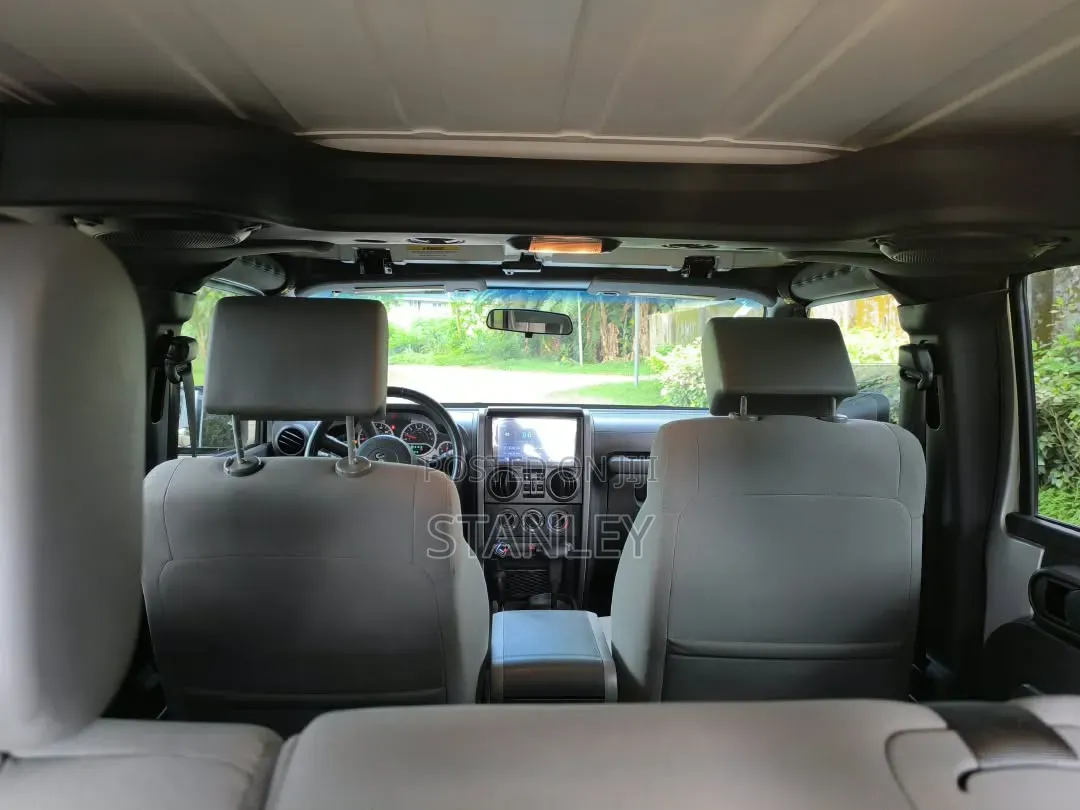 Jeep Wrangler 2010 Silver
