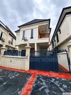 4bdrm Duplex in Chevron for rent