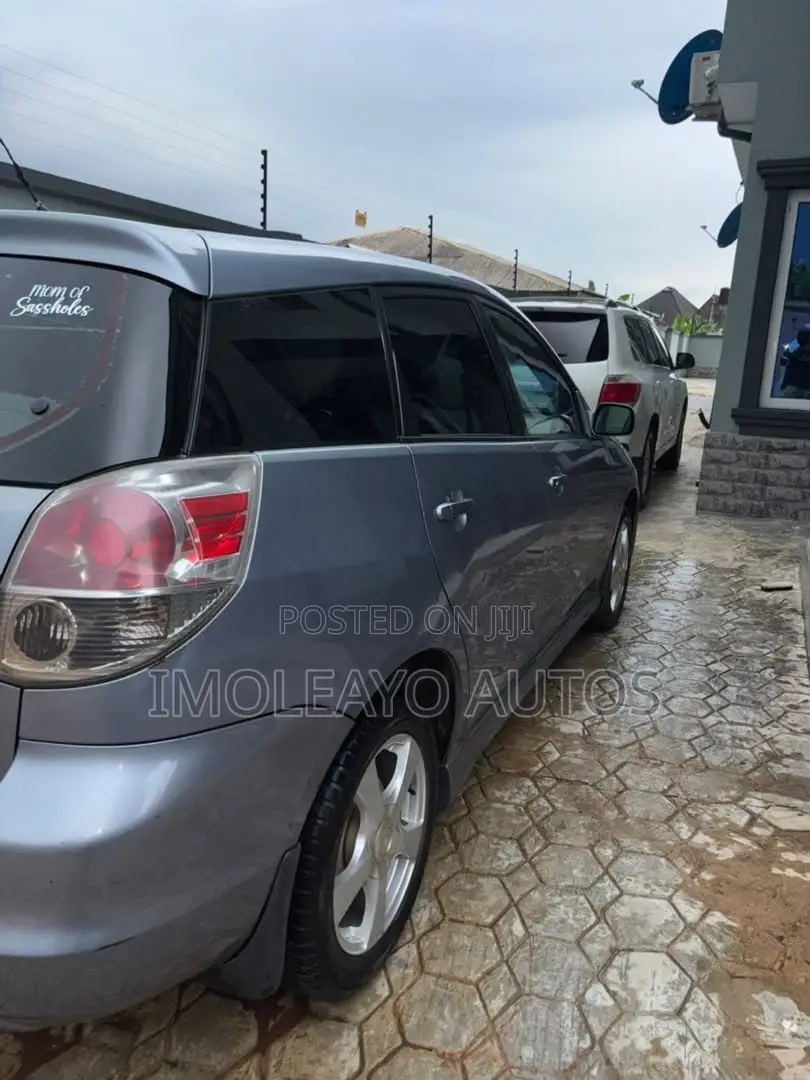Toyota Matrix 2006 Blue