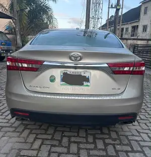 Toyota Avalon 2013 Gold