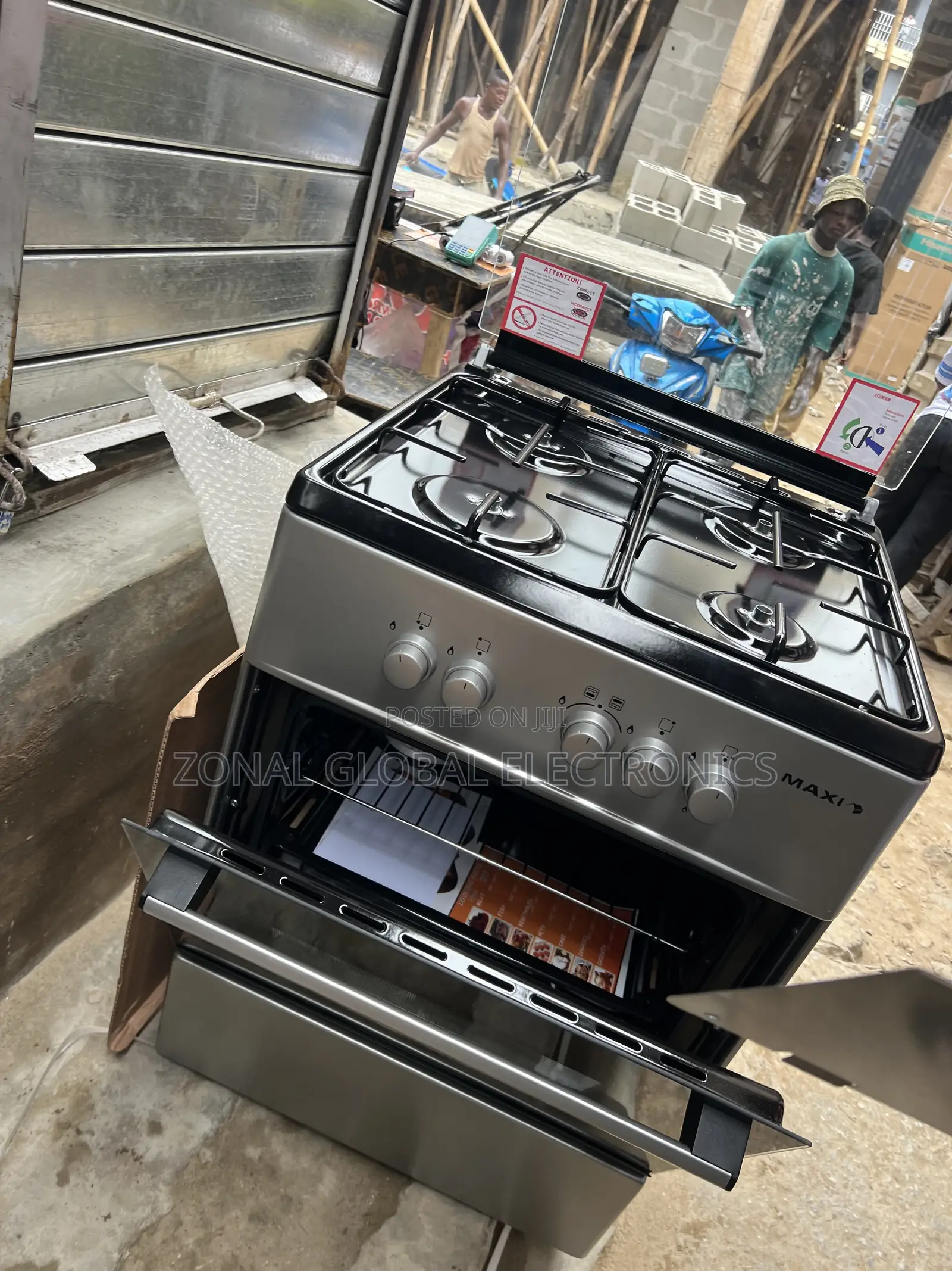 MAXI 4-Burner Gas Cooker With Oven