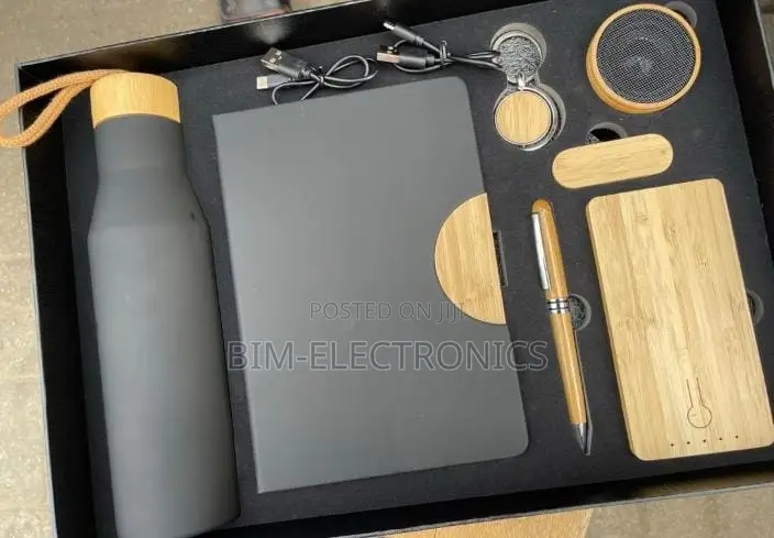 7 in 1 Corporate Gift Set.