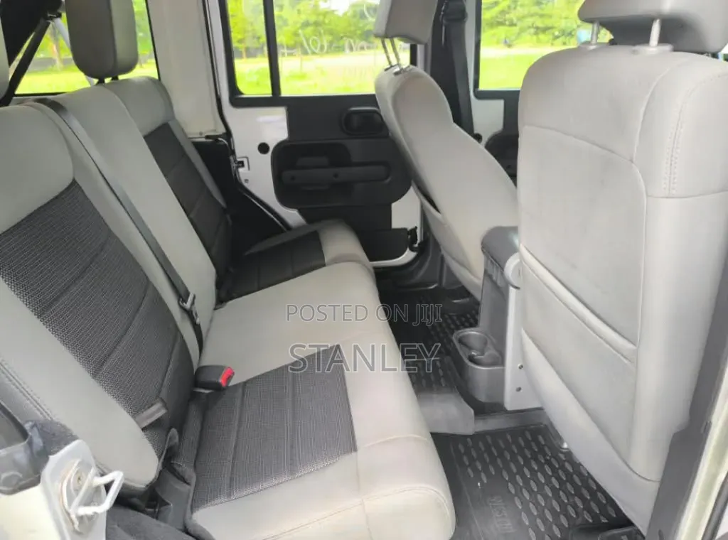 Jeep Wrangler 2010 Silver