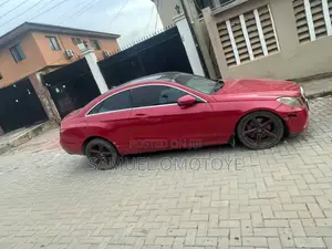 Mercedes-Benz E350 2010 Red