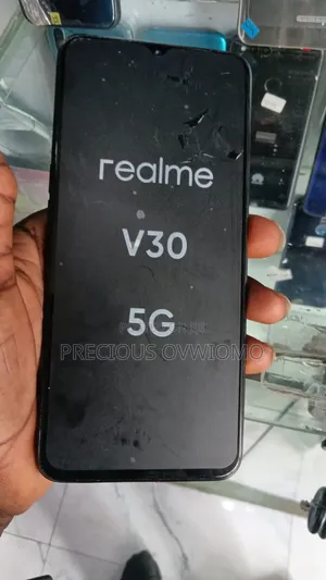Realme V30 128 GB Black