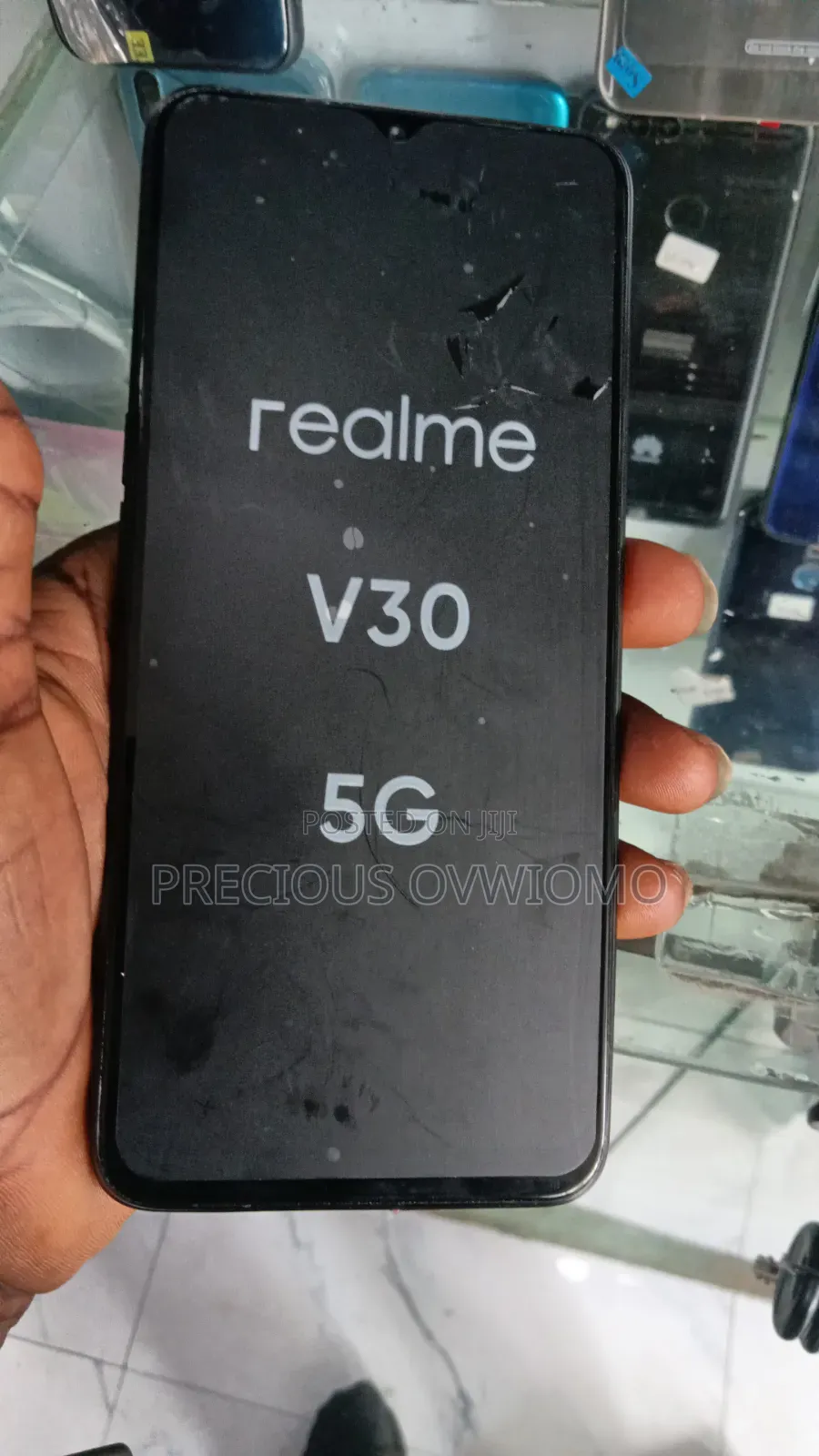 Realme V30 128 GB Black