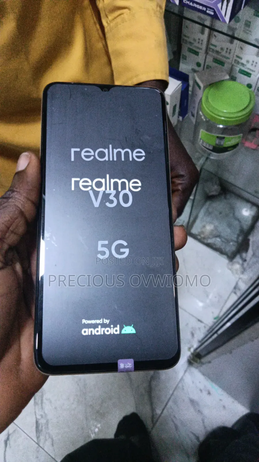 Realme V30 128 GB Black