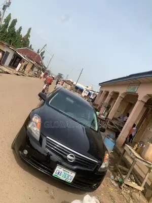 Nissan Altima 2008 Black