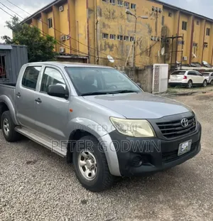 Toyota Hilux 2015 Silver